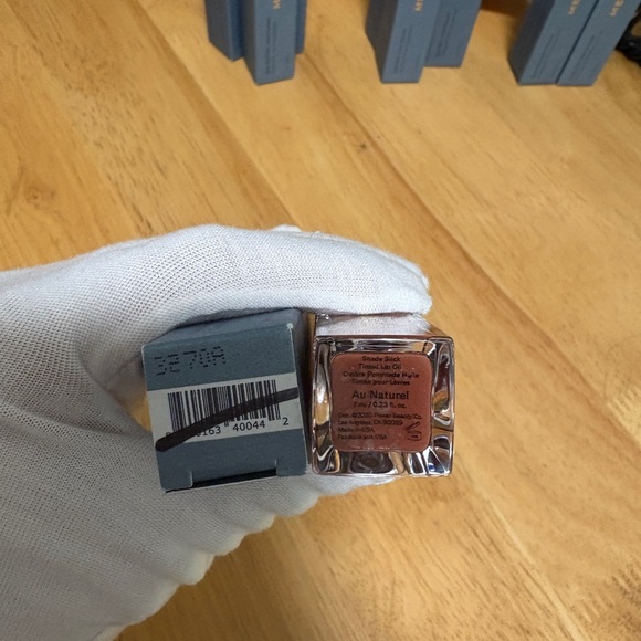 MERIT ~ Shade Slick Tinted Lip Oil~ Au Naturel ~ BNIB Authentic NEW - Picture 2 of 5